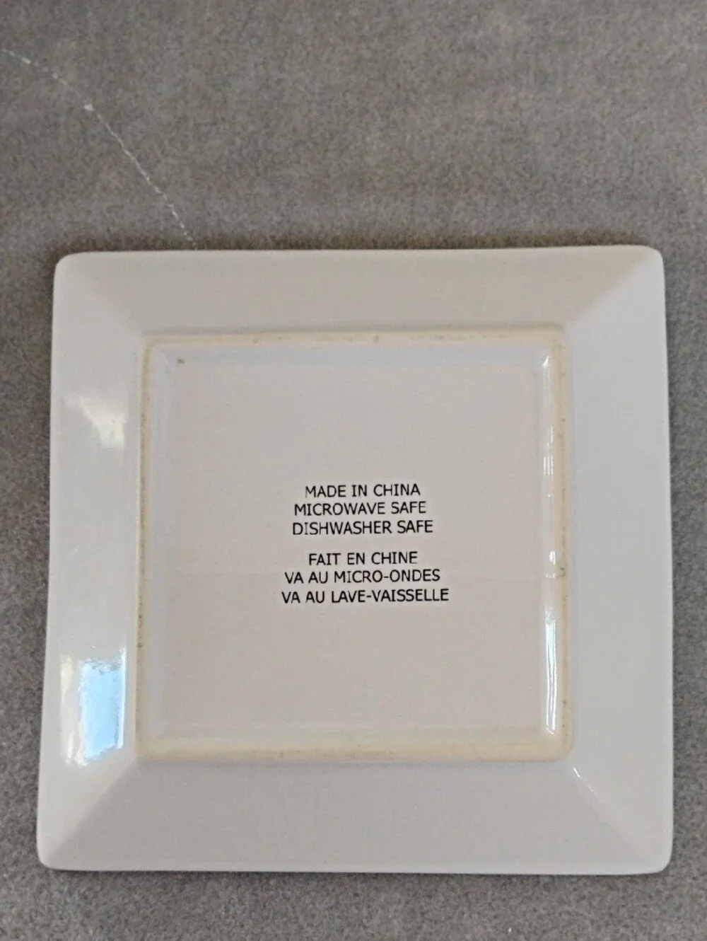 D- NWOT Square White Ceramic Plate with Red Heart Pattern